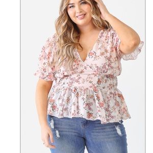 NEW Plus Size Peach Floral Chiffon Puff Short Sleeve Flare Hem Top